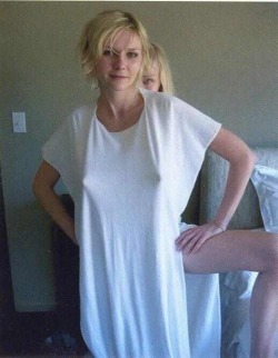 celebrifetish:  Nude Celebs | Kirsten Dunst @celebrifetish