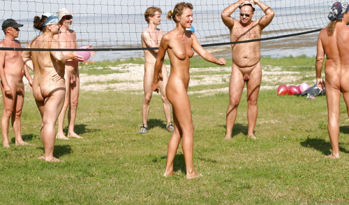 Sexy beach volleyball nude
