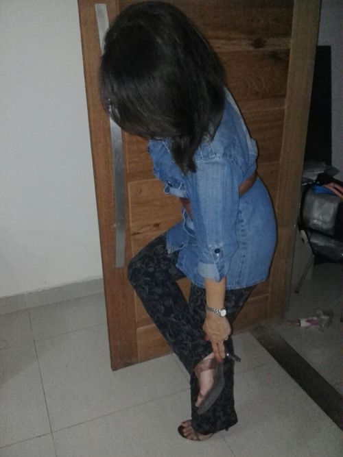 Meu cinto Largo de couro bom para marcar a bunda de meninos mal criados