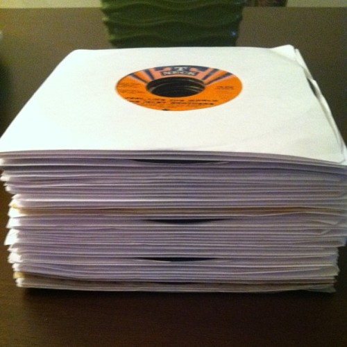 olvidado73:  #stackof45’s #.25€bin #digginthemcrates #vinyl 