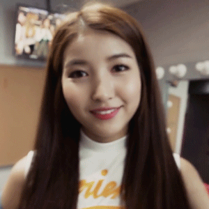 Sowon behind the scenes for MuCore 500epi special