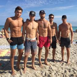 seibellissimocosi:  Dig this action, don’t be bored, look at this fine abs assortment, it’s a surfin’ smorgasbord.  Just imagine running into this fine quintet at the beach: @andreadenver3, @4connorhill, @thewaltersavage (lawd !), @nickjdavis and