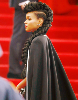 thesummoningdark:  I don’t know what fantasy land Janelle Monae is queen of, but I kind of want to go there and swear allegiance to her. 