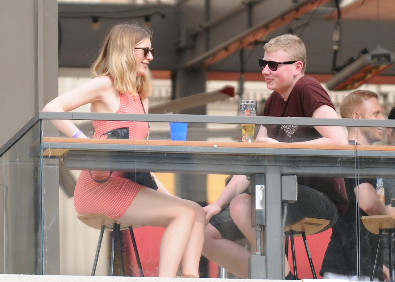 Saw her sitting at the Beer Park in front of the Venetian.