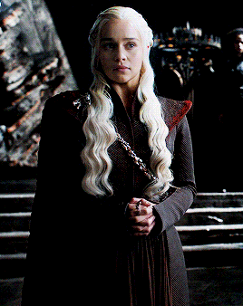 Daenerys Costumes Appreciation- A True Targaryen. Danys Throne Room Attire.