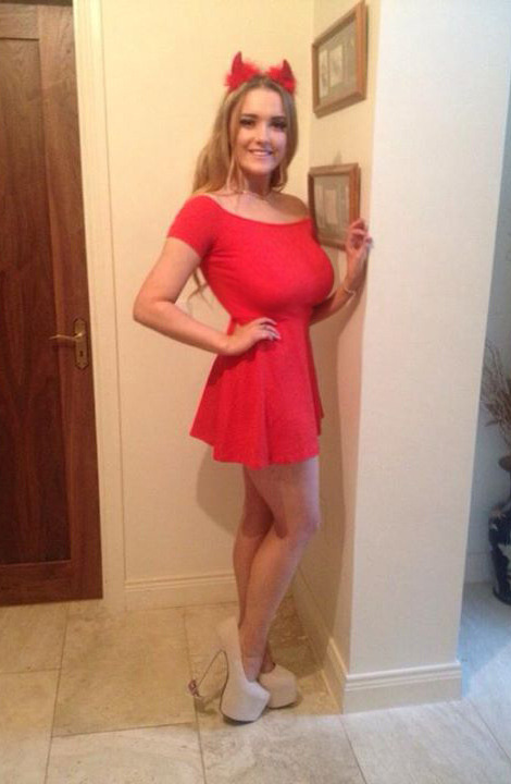 incestuousideas:  hornygirl2014me:  Hun  My sister says I have the devil in me. I