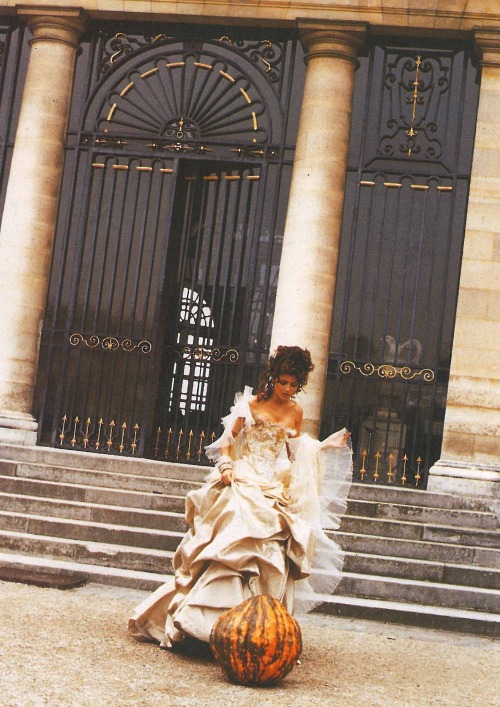 mariah-do-not-care-y: Vogue Italia Alta Moda Supplement #511 March 1993 Model: Helena Christens