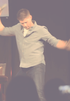 deanyouremyhero:     Jensen “I love to dance” Ackles       JIB CON 2014
