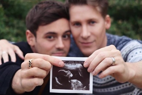 Congratulation Tom Daley and Dustin Lance Black! eqwd.co/2F2Zqvn