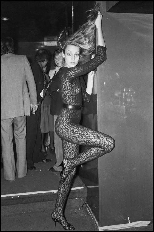 Jerry Hall photographed by Bertrand Rindoff Petroff in Paris (1976)