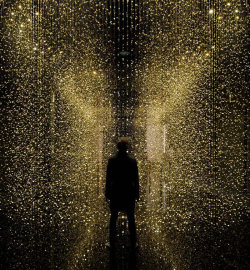 titaniumtopper:  cubebreaker:  DGT’s Light is Time installation uses over 65,000 watch base plates to make its visitors feel as if they have entered a shimmering golden rain shower which has been frozen in time.  http://titaniumtopper.tumblr.com/archive