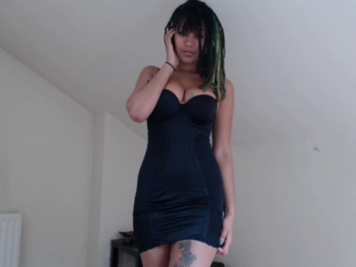 killerkurves:  filthygood:  I am never taking off this dress, also hello fringe, it’s been a while! 