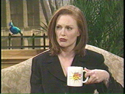 humancredentials:That time Julianne Moore went on SNL and impersonated Gillian Anderson and her whol