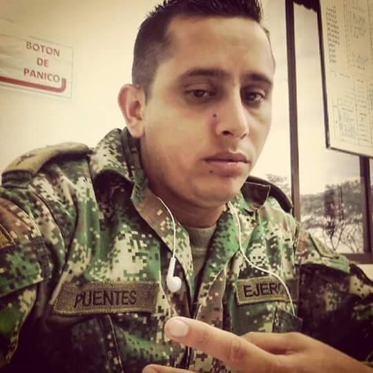 vergascolombianas:  Siempre he dicho que los militares colombianos son una delicia,