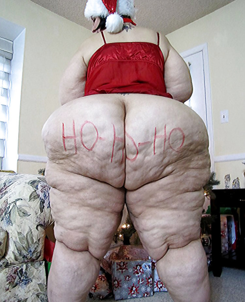 hugebellyssbbw:  Wanna fuck a horny BBW woman? - CLICK HERE!