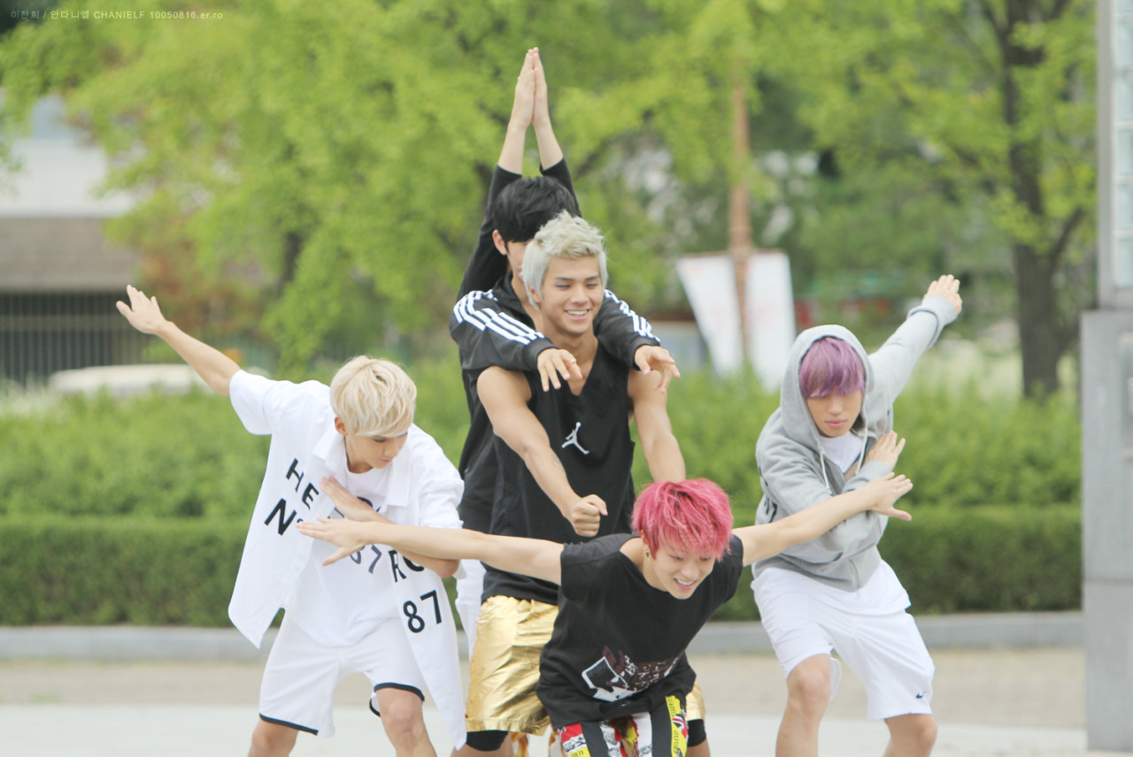 only-yooricky:  [Fantaken] TEEN TOP - 130831 Music Core Mini Fanmeeting {3 pics.}