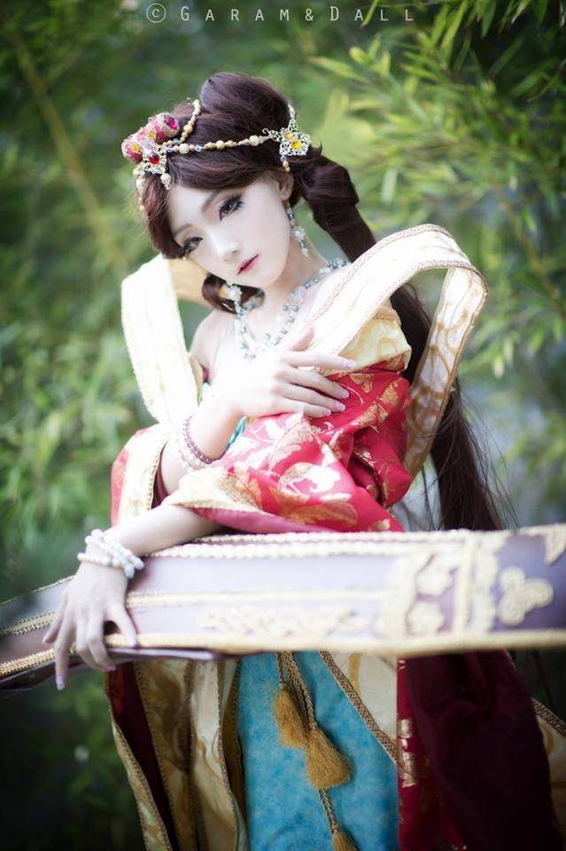 kuudererules:    Aza Miyuko Cosplay as Sona “Guqin ver.” from League of Legends