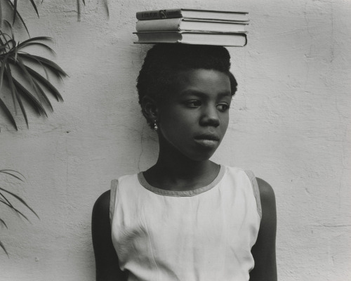 fotojournalismus:Accra, Ghana, 1964.Photo by Paul Strand