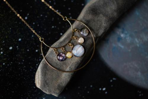 wordsnquotes:  culturenlifestyle: Stunning Jewellery Collection Pays Homage to the Solar System by Lauren Beacham American artist Lauren Beacham left her job as a gallery director to dedicate her herself and artistry to her newfound passion as a jewelry