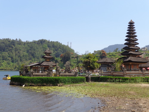 skinnerskyline:  Ulundanu Water Temple. Bali, Indonesia 2014  Photo by © Kerry Skinner 