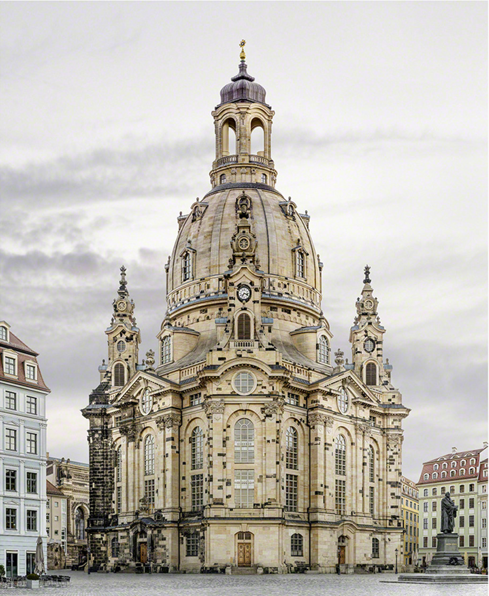 Orvieto, Duomo di Santa Maria Assunta.Dresden, Frauenkirche.Piazzola sul Brenta Cathedral.Angoulême,