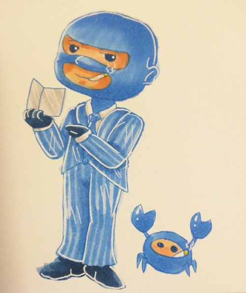 A Smol Spy With A Smol Spy Crab