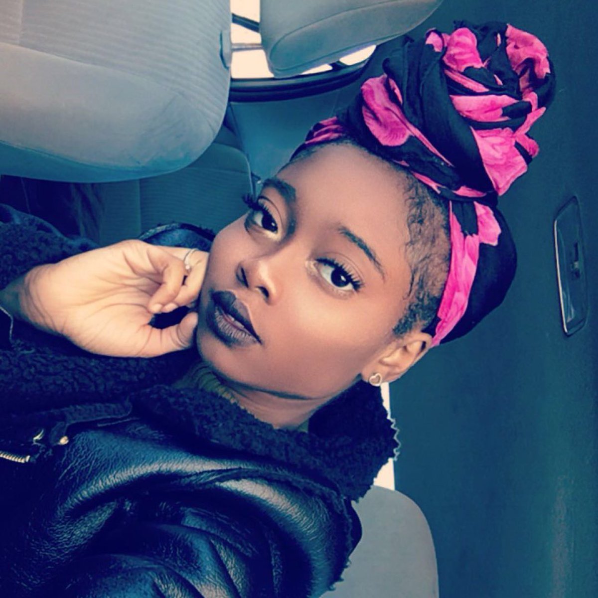womenofwildwildwestafrica:    281gurl  