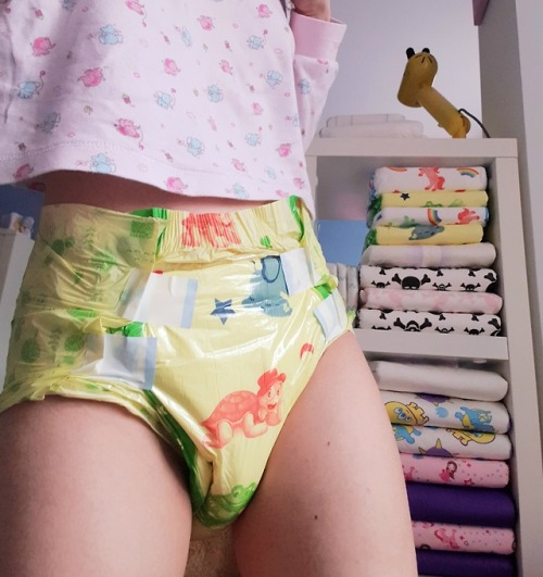 XXX emma-abdlgirl:  It’s time for a diaper photo