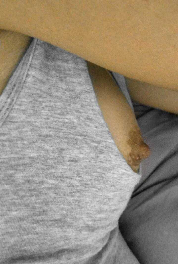 clm4w37:  Peek a boo at her nipple. 