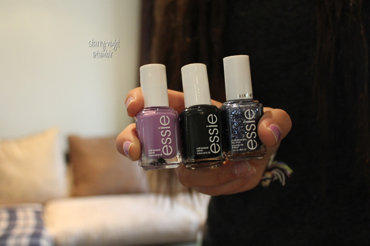 starry-niqht:  nail polish c:  ig: starry.niqht ♡