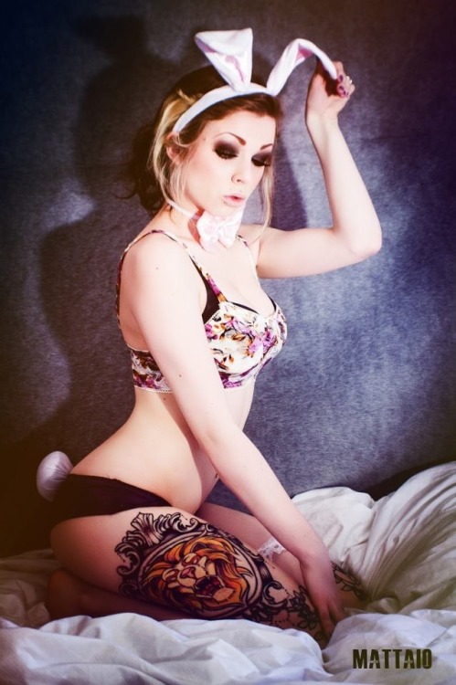 womenwithink:  Kayla Rosalie