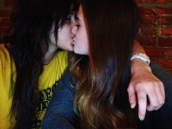 the-inspired-lesbian:  Love and Lesbians