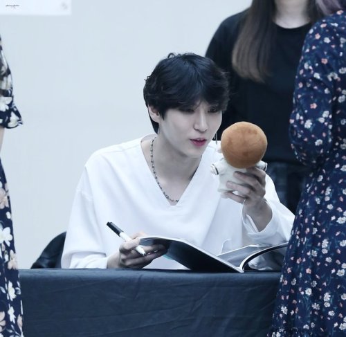 prince-taekwoon:do not edit | © Memoria Pulchra