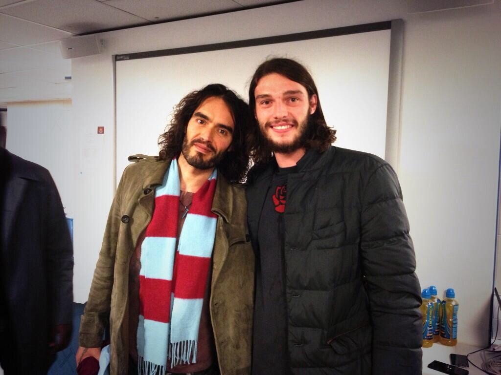 awesomesoccerhairclub:  Russell Brand hanging out with Andy Carroll aka The Big Horse