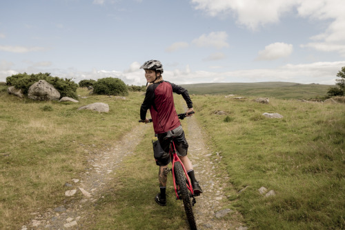 davewellbeloved:  Now this looks fun (via Charge Bikes 27 Plus With Canopy and Stars | Bikes-N-Stuff
