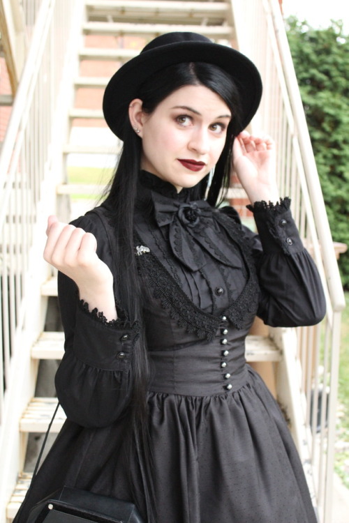hellquinn: A gothic coord in my Henrietta jsk