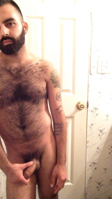 greekromeo:  [GREEK ROMEO]  HAIRY - SCRUFF