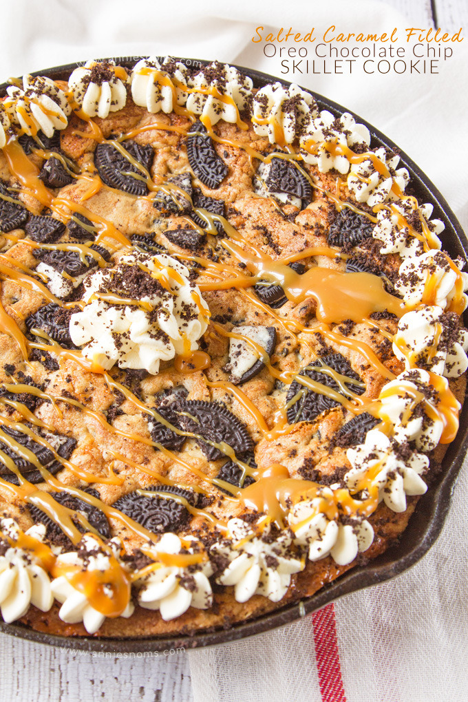 sweetoothgirl:    SALTED CARAMEL FILLED OREO CHOCOLATE CHIP SKILLET COOKIE  