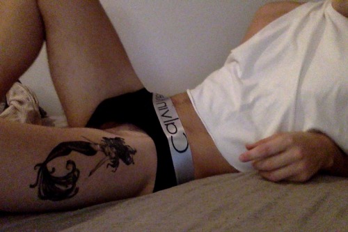alotpale:  palecocks:  +     △ More pale here ▲   