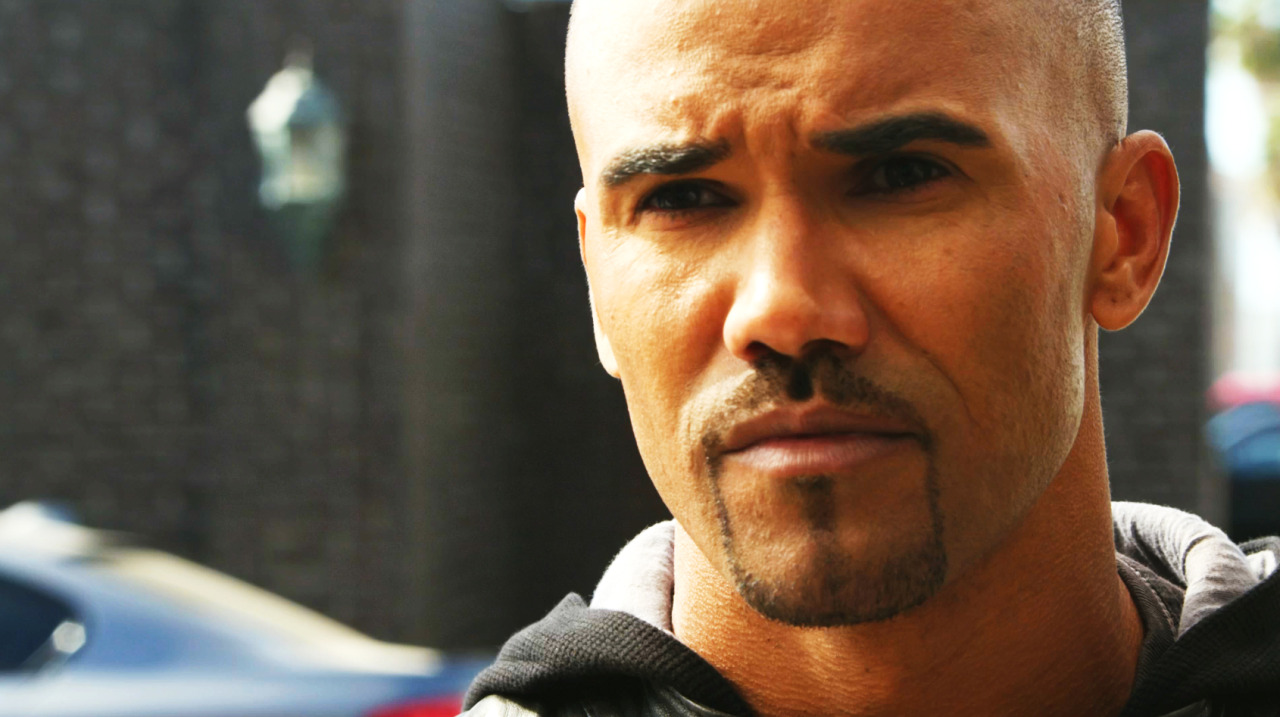 siobhan-martins:  willhalstud: 150 CHARACTERS ON TV. 2. Derek Morgan - criminal minds