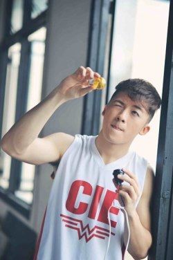 bucethecaboose:menofvietnam:Nguyen Tang PhucBasketball player from SaigonFirst few pics I was like “aww he’s adorable” and then I kept scrolling… “Jesus take the wheel”