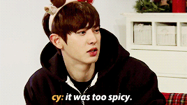 ohhsenshine:  he doesn’t!!! 