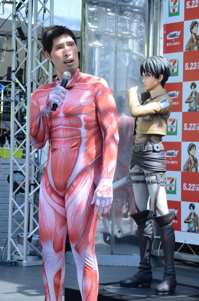 Kaji Yuuki (Eren) and Ishikawa Yui (Mikasa) made guest appearances at today’s SnK