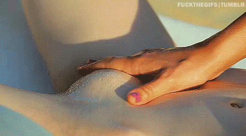 lesbians-pornandlife:  