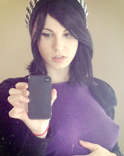 cutiejaneekalindrachan:  Kalindra Chan Beauty…69’ 
