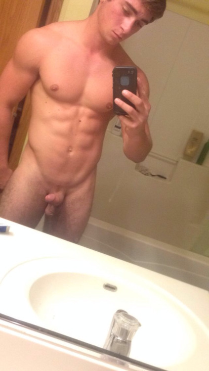 snapchathott:  hot muscle teen