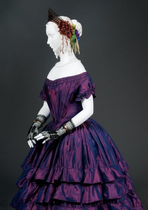 omgthatdress:Robe à Transformation1845-1846The FIDM Museum