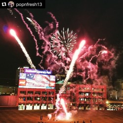 visitelpaso:  Perfect way to start a weekend in El Paso! Absolutely fantastic photo by @popnfresh13 - keep using that #ItsAllGoodEP hashtag!  (at Southwest University Park)