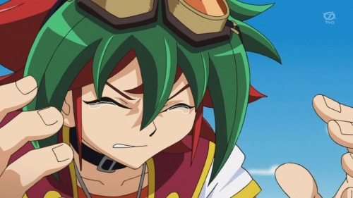 worldendcross: Anyone ordered 5 sad pics and 5 happy pics of Yuya Sakaki?