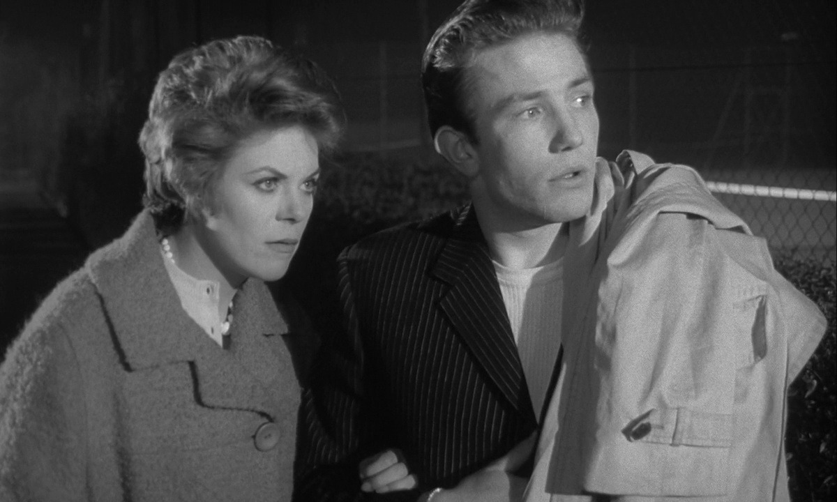 ozu-teapot:    Saturday Night and Sunday Morning | Karel Reisz | 1960  